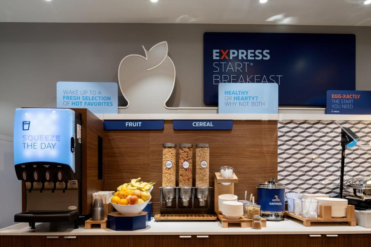 Holiday Inn Express & Suites - Hollister By Ihg Ngoại thất bức ảnh