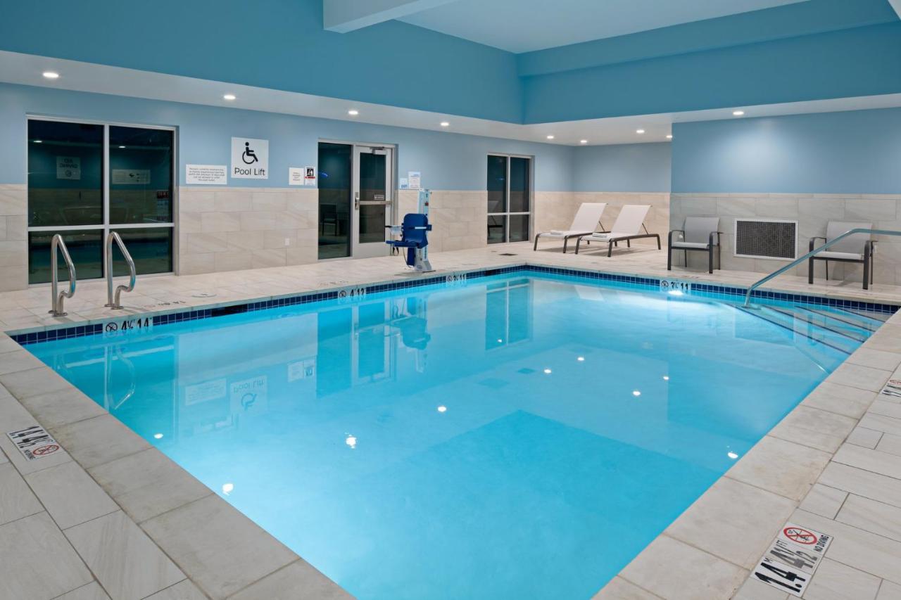 Holiday Inn Express & Suites - Hollister By Ihg Ngoại thất bức ảnh